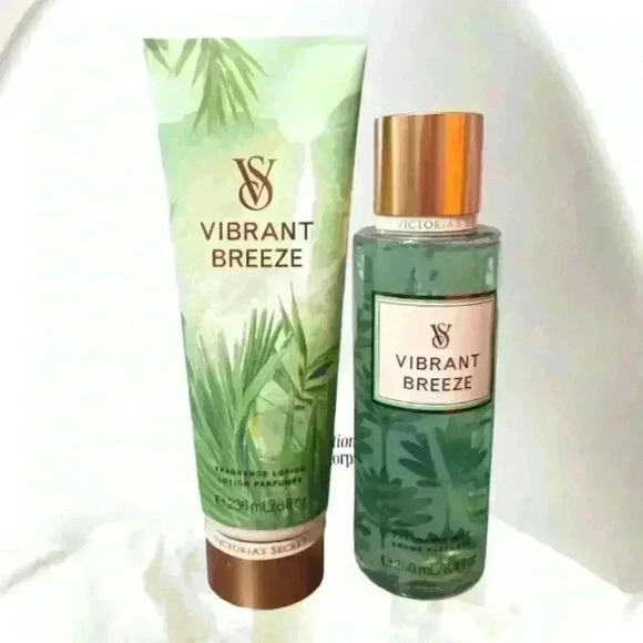 Victoria's Secret vibrant Breeze body lotion and mist - Picture 1 of 2